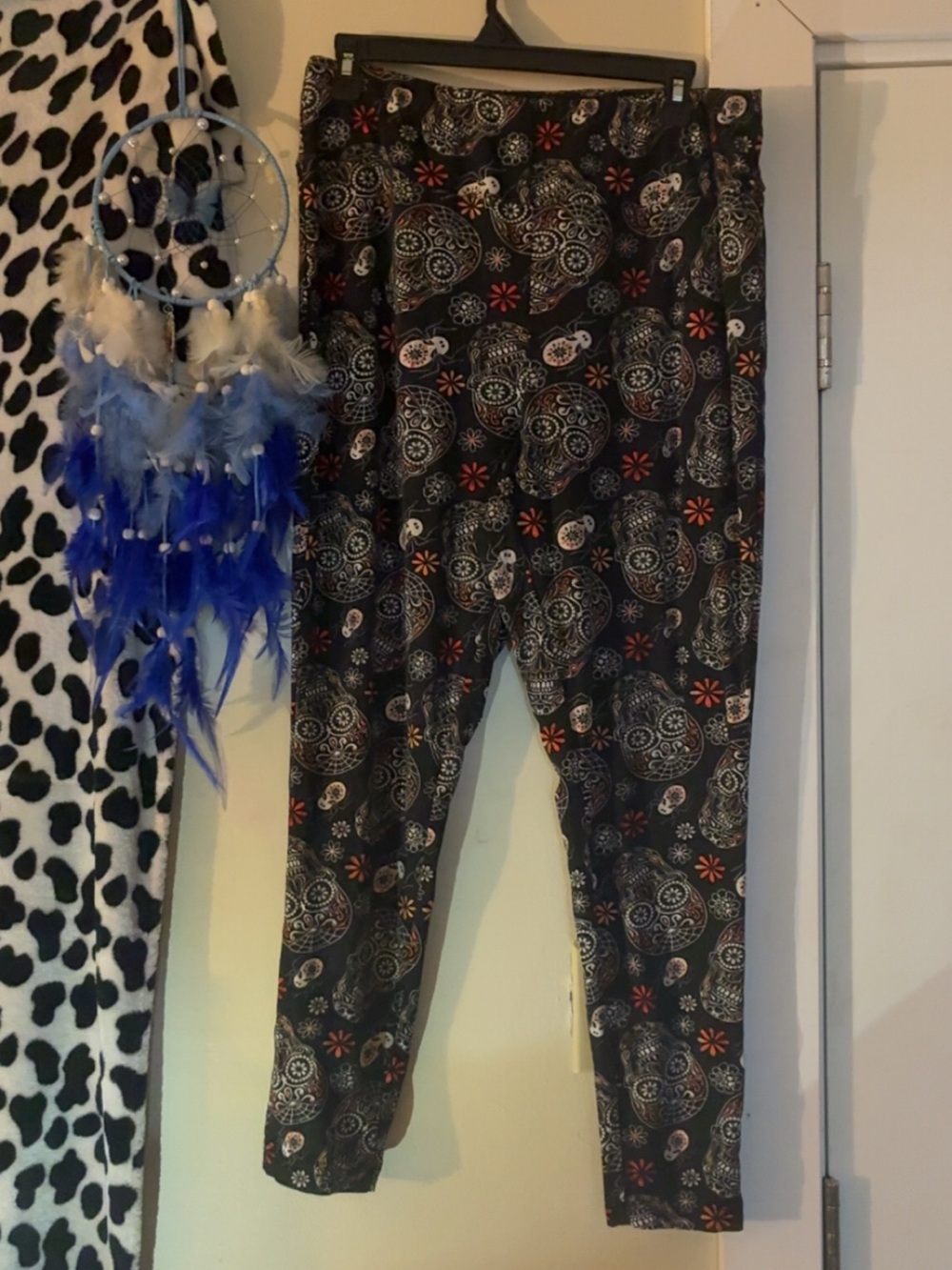 Black Floral Skull Pattern Leggings